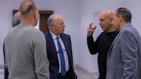 أبو ريدة يشعل حماس الفراعنة قبل مواجهة نيوزيلندا.. مكافآت استثنائية مقابل التأهل