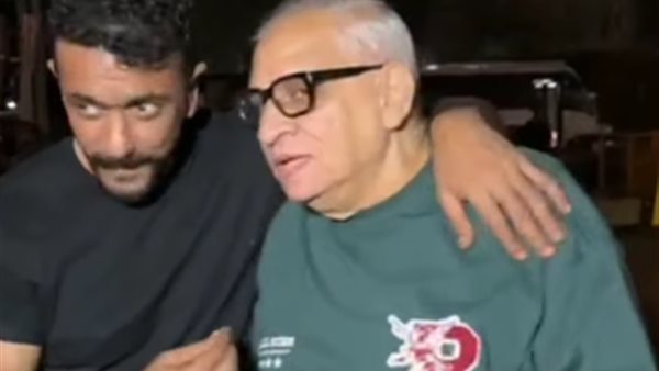 أحمد السبكي لـ أحمد العوضي: “شمشون ودليلة هيدغدغ الدنيا” |خاص