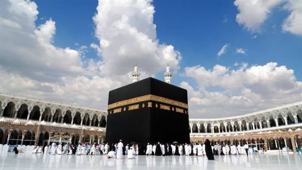 أدعية العمرة كاملة.. من الإحرام حتى الطواف والسعي؟
