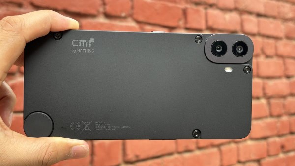 أزمة لوازم الذاكرة تضرب هاتف “Nothing CMF” وترفع تكاليف إنتاجه بشكل مباغت