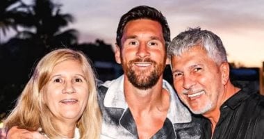 أنباء سعيدة في معسكر الأرجنتين.. خروج والد ميسي من المستشفى
