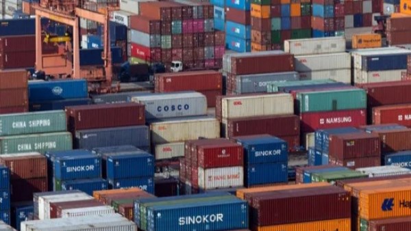إنجاز الـ70 مليار دولار يقترب.. الصادرات المصرية تقود الطفرة الاقتصادية