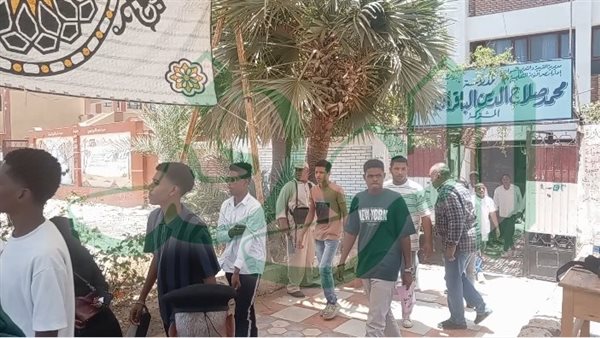 ارتياح بين طلاب الثانوية العامة بنصر النوبة بأسوان في أول أيام الامتحانات