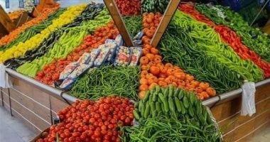 استقرار مائل للارتفاع.. ننشر أسعار الخضروات والفاكهة بسوق العبور اليوم