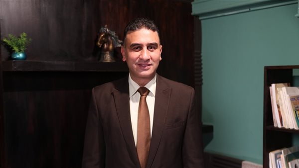 خبير اقتصادي: انخفاض أسعار الذهب تصحيح صحي لا يدعو للذعر