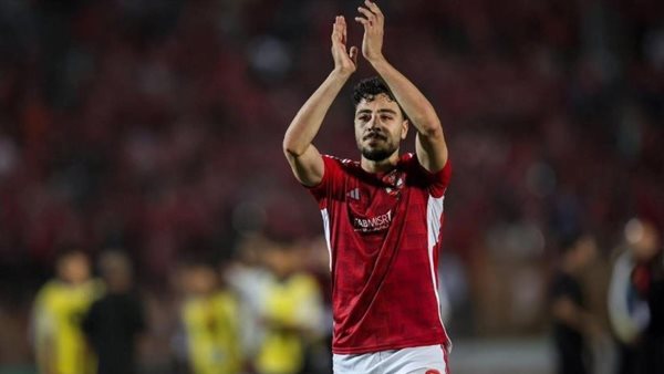 الأهلي ينهي ملف أكرم توفيق قبل انطلاق الموسم الجديد