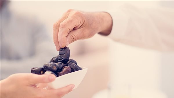 الجمع في الصوم بين نية كفارة اليمين وعاشوراء