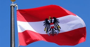 تعزيز الشراكة الاستراتيجية بين النمسا وإيطاليا في التصنيع العسكري وتدريب الطيارين