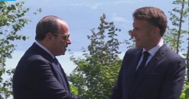 أهلًا ياريس.. ماكرون يحتفى بالرئيس السيسى على انستجرام بأغنية حلوة يابلدى