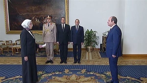 الرئيس السيسي يشهد أداء اليمين لرؤساء الهيئات القضائية الجدد ويكرم المغادرين