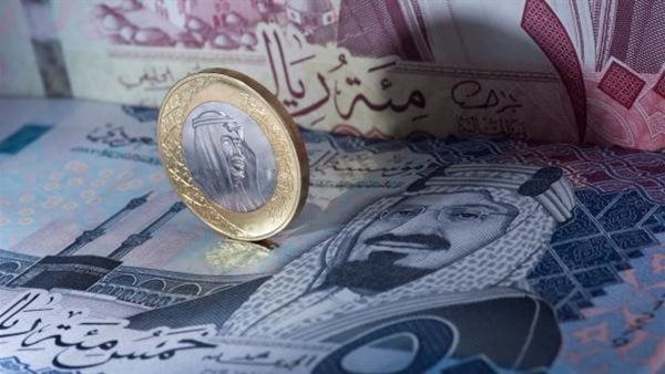 الريال السعودي يهبط بنحو قرشين أمام الجنيه خلال تعاملات اليوم بالبنوك المصرية