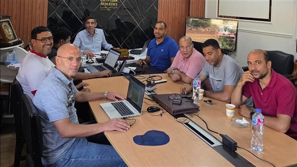 الشباب والرياضة تواصل متابعة استعدادات البطولة العربية لألعاب القوى