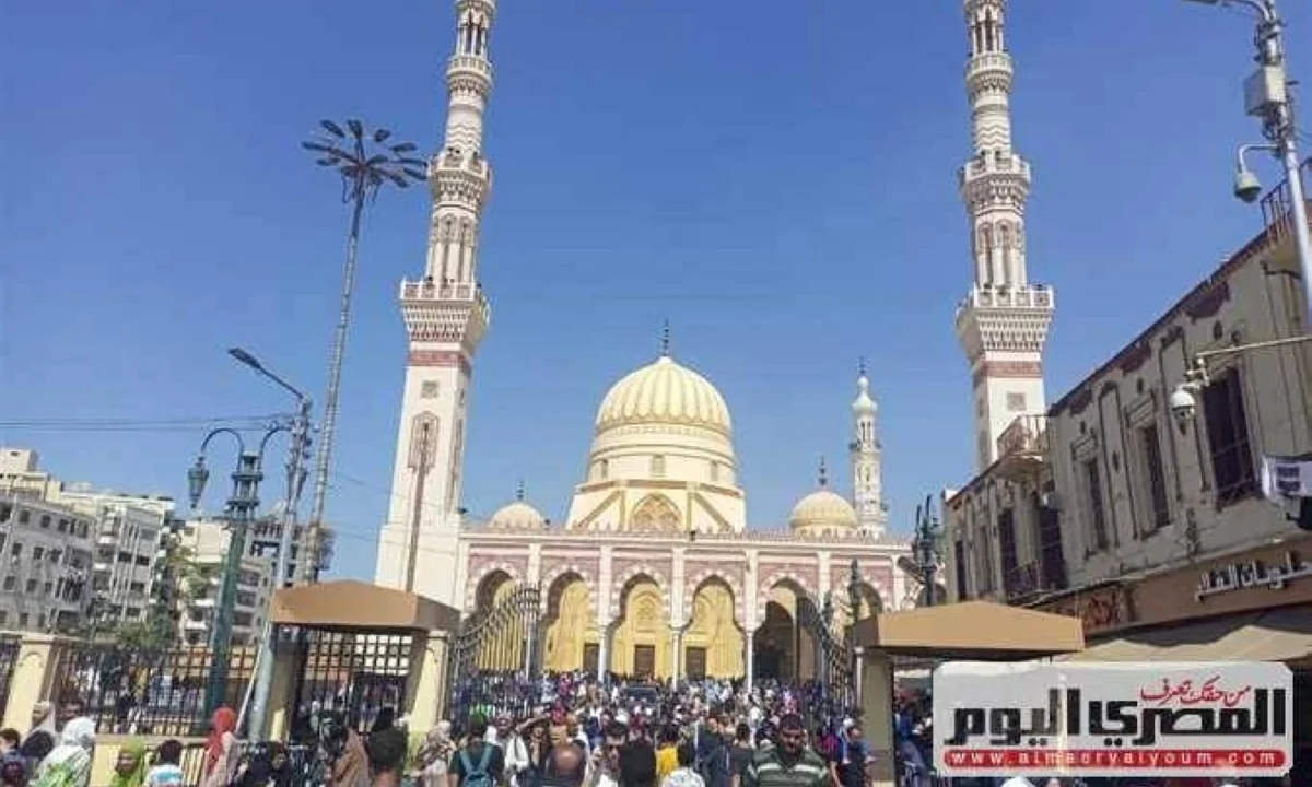 «الظهر فى الإسكندرية 01.01».. مواقيت الصلاة فى مصر غدًا الثلاثاء 16 يونيو 2026