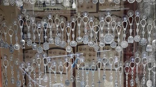 الفضة تهبط 4.5% في مصر خلال يومين