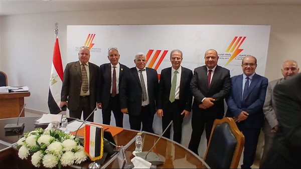 شركة القناة لتوزيع الكهرباء تستهدف 4.9 مليار جنيه للأجور وفائض مالي 131.6 مليون جنيه