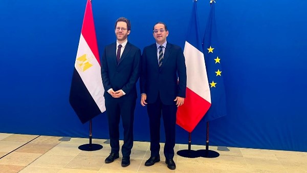 وزير المالية المصري يبحث مع نظيره الفرنسي سبل التعاون في الضرائب