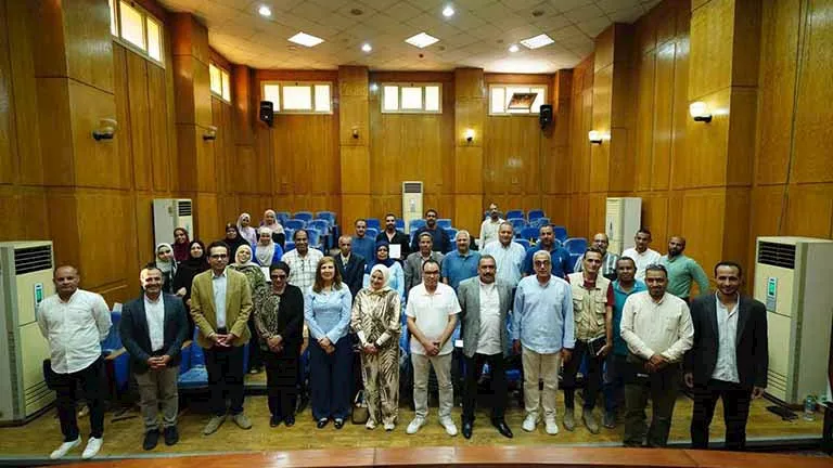 بالصور.. وزارة السياحة تدرب العاملين بإسنا على سياسات الاقتصاد الإبداعي لتعزيز تجربة السائح