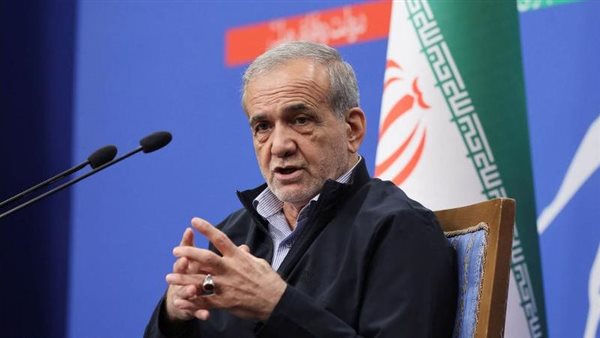 الرئيس الإيراني يؤكد التزام طهران بضبط نشاطها النووي وطمأنة المجتمع الدولي