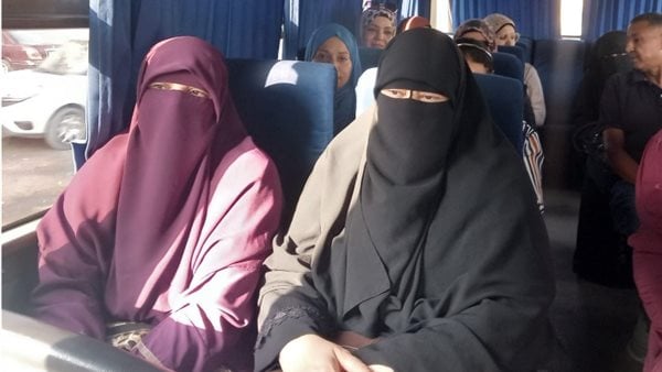 بعد أزمة تعطل أتوبيس الملاحظين.. نقابة المعلمين توفر وسائل نقل آمنة خلال امتحانات الثانوية العامة