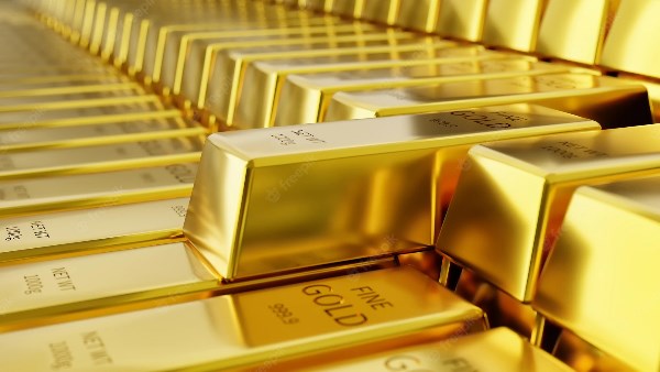 بعد تراجع الذهب.. خبراء يشرحون بالأرقام كيف يقلل المستثمر خسارته ويخفض متوسط الشراء