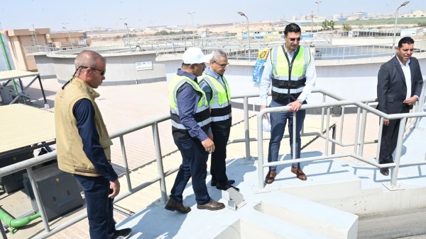 بني سويف تتحول إلى مركز صناعي متكامل.. وزير الصناعة يتفقد مشروعات إنتاجية كبرى ومحطة معالجة حديثة بكوم أبو راضي
