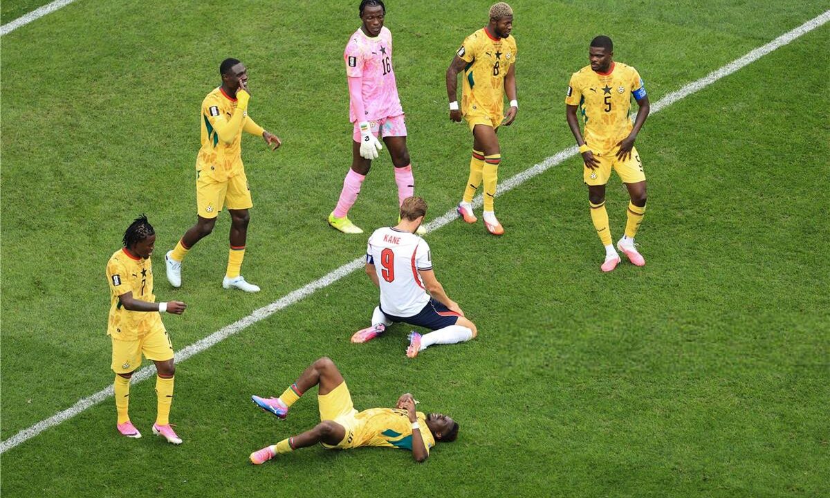 ترتيب مجموعة إنجلترا في كأس العالم بعد التعادل مع غانا