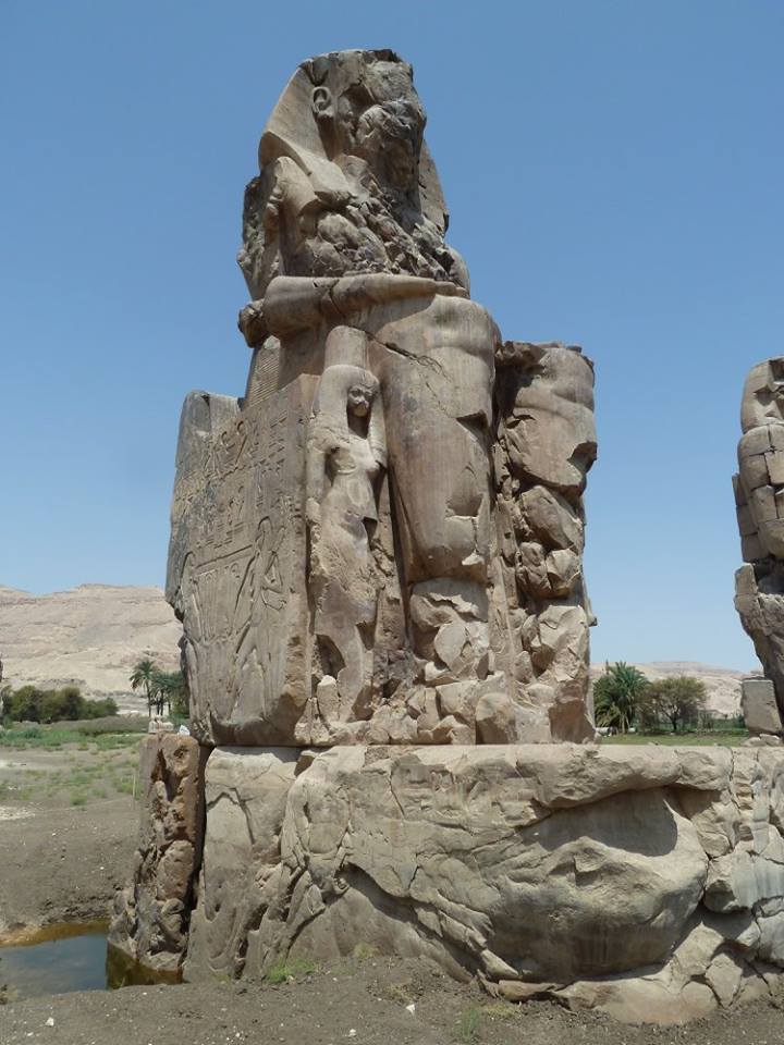 التمثالين آخر ما تبقي للملك أمنحتب الثالث