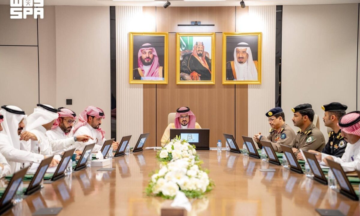 اللجنة التنفيذية لصيف الباحة 2026 تؤكد استعداد المنطقة لاستقبال أكثر من 2.5 مليون زائر