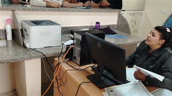 جامعة قنا تسجل 3130 معاملة بالمركز البيومتري للأوراق الثبوتية
