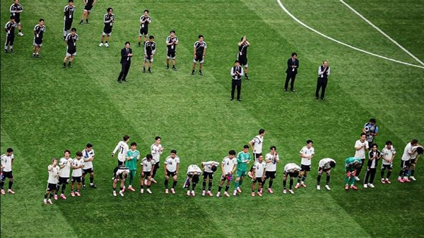 جماهير اليابان تواصل إبهار العالم بعد الخروج من كأس العالم 2026 (فيديو)