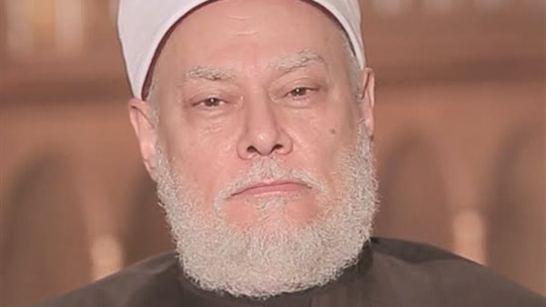 حكم الذكر والدعاء في الصلاة بألفاظ لم ترد في الكتاب والسنَّة