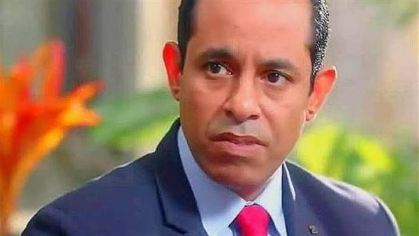 حمدي عباس يعبر عن استيائه من قلة مشاركاته الفنية: التيك توك وسيلة لدعمه