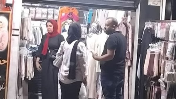 حي غرب الإسكندرية يغلق 3 محلات لعدم الالتزام بتطبيق مواعيد الغلق الجديدة