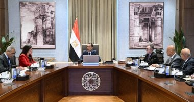 رئيس الوزراء يتابع تنفيذ الخطة الاستراتيجية لتحلية مياه البحر