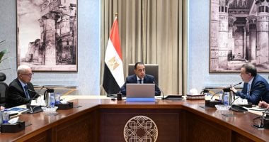 رئيس الوزراء يتابع مشروع إعادة هيكلة عدد من وحدات الجهاز الإدارى للدولة
