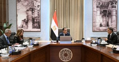 رئيس الوزراء يتابع مشروعات تنموية في القليوبية مع المحافظ