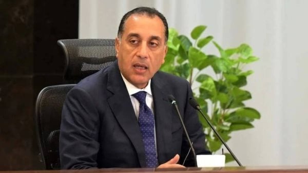 رئيس الوزراء يوجه بسرعة الانتهاء من صياغة تعديلات قانون التصالح في مخالفات البناء وتقديمها إلى البرلمان