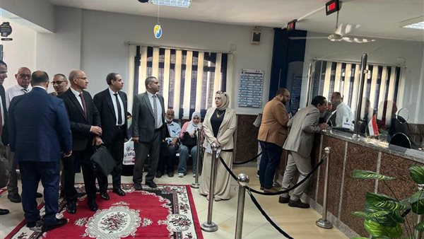 رئيس كهرباء شمال الدلتا يزور مركز تحكم الجهد المتوسط بدمياط