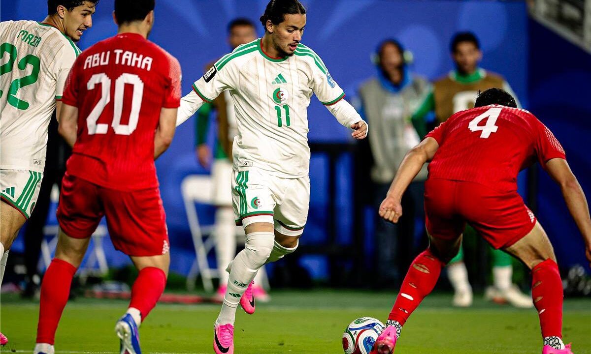 رجل مباراة الجزائر والأردن في كأس العالم