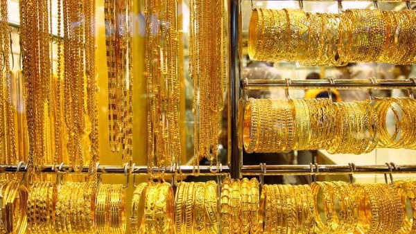 رغم قوة الدولار عالميا.. الذهب يتماسك عند 6025 جنيهًا وعيار 21 يرتفع 5 جنيهات