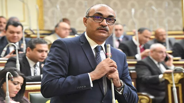 النواب يناقش رواتب المستشارين في الوزارات: تصل إلى 400 ألف جنيه شهريًا