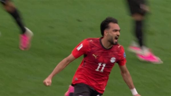 زيكو يجري اتصالًا بأسرته بعد الفوز والتسجيل.. وخاله توقع النتيجة وتسجيله في المباراة
