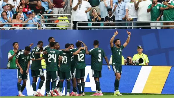 سالم الدوسري يقود هجوم السعودية أمام إسبانيا