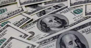 سعر الدولار على مدار الساعة.. 49.77 جنيه شراء الأخضر فى بنك مصر