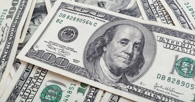 سعر الدولار لحظة بلحظة.. 50.30 جنيه شراء الأخضر فى بنك الإسكندرية
