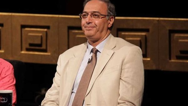 سعيد صادق: البغاء قانونيًا أُلغي لكنه مستمر في المجتمع