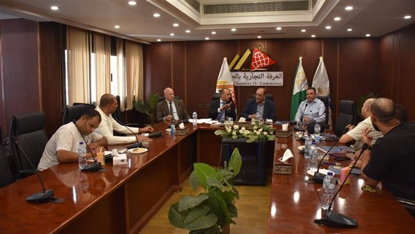 شعبة الدواجن في الجيزة تناقش تحديات السوق وضبطه