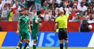طرد ريبين سولاقا مدافع العراق بعد عرقلة ساديو ماني في كأس العالم 2026