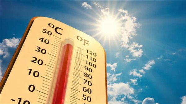 طقس حار نهارًا معتدل ليلًا والعظمى 34 درجة بالفيوم