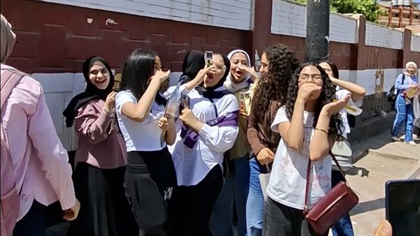 طلاب الإعدادية بالدقهلية يتباينون في آراءهم حول امتحان الدراسات